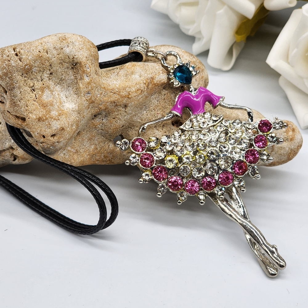🔥10 for $30🔥 Large Vintage Silver Pendant Black Cord Necklace Pink Crystals